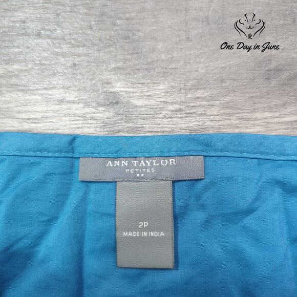 Ann Taylor Petite Embroidered Mini Skirt Size 2P - Picture 2 of 5